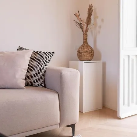Is Tres Damas - Chic Living In The Heart Of The Town 아파트 *