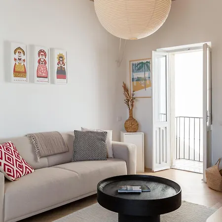아파트 Is Tres Damas - Chic Living In The Heart Of The Town 칼리아리