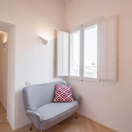 Апартаменты Is Tres Damas - Chic Living In The Heart Of The Town