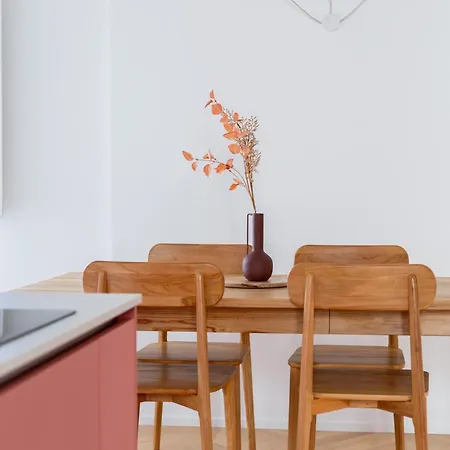 Is Tres Damas - Chic Living In The Heart Of The Town *