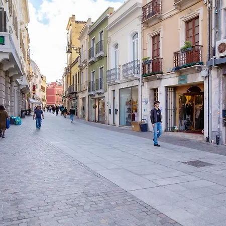 Is Tres Damas - Chic Living In The Heart Of The Town Апартаменты Кальяри