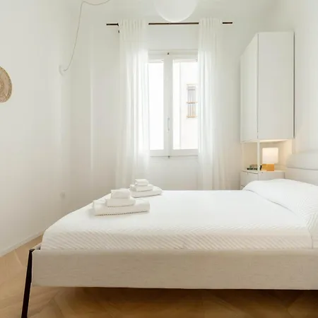 Is Tres Damas - Chic Living In The Heart Of The Town Appartement *