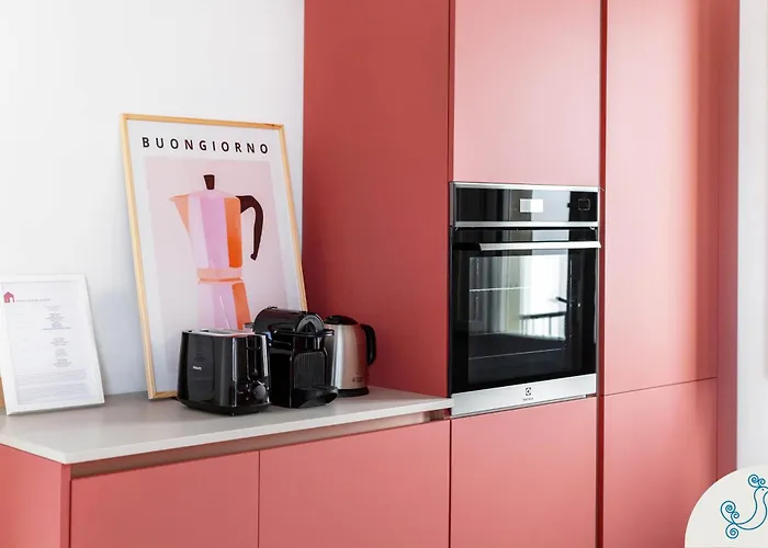 Is Tres Damas - Chic Living In The Heart Of The Town Apartament